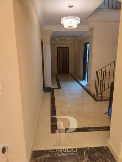 4 Bedroom Duplex for Sale in Sheikh Zayed, Giza - 687cf4a9c1c8c_IMG-20250717-WA0125. jpg