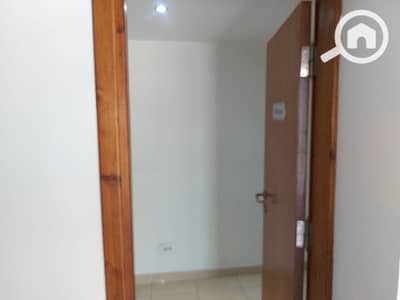 مجمع تجاري  للايجار في الشيخ زايد، الجيزة - d121bdaa-8b7c-44be-be00-a501626ebf3f. jpeg