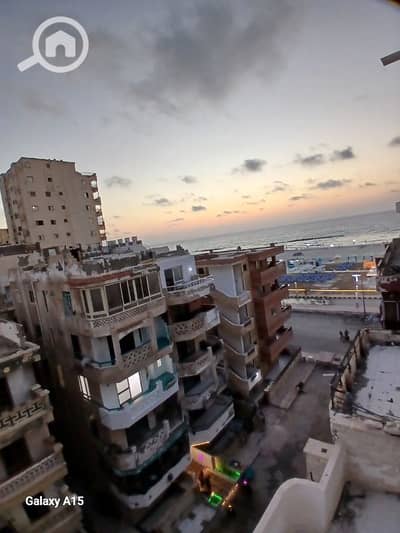 2 Bedroom Apartment for Sale in Agami, Alexandria - شقة 3 نمرة علي البحر بالإسكندرية قرية ٦اكتوبر العجمي الكيلوا 21