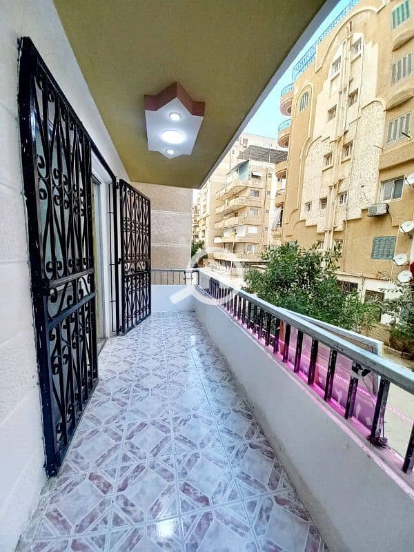 شقة للبيع بالإسكندرية النخيل 1 قرية ٦اكتوبر العجمي الكيلوا 21