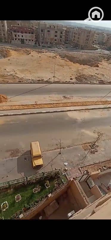 3 Bedroom Roof for Sale in New Cairo, Cairo - 200م روف كامل جاردنيا هايتس 2ط دبل فيس بحري علي الرئيسي مكان للاسانسير