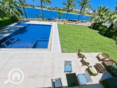 5 Bedroom Villa for Rent in North Coast, Matruh - فيلا بمارينا 5اول صف بحيره ببسين خاص بحري صريح