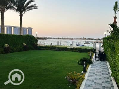 فیلا 5 غرف نوم للايجار في الساحل الشمالي، مطروح - فيلا مستقله مارينا٦ صف اول بحيرة رملية