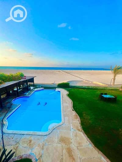 8 Bedroom Villa for Rent in North Coast, Matruh - فيلا ٨ غرف بلسان الوزراء - صف اول بحر-متاحة من سبتمبر