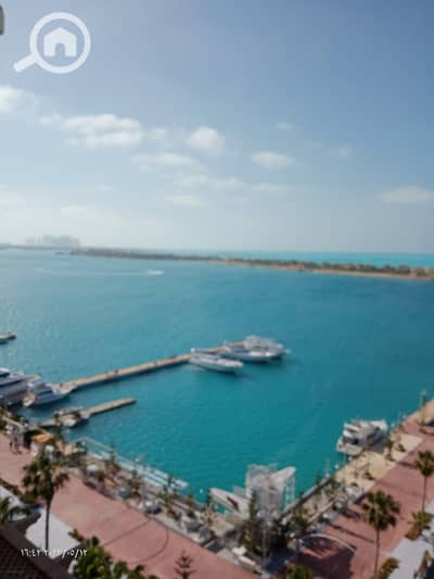 3 Bedroom Chalet for Rent in North Coast, Matruh - شاليه 3 غرف ف الرويال دور 11 بورتو مارينا شامل دخول البحر