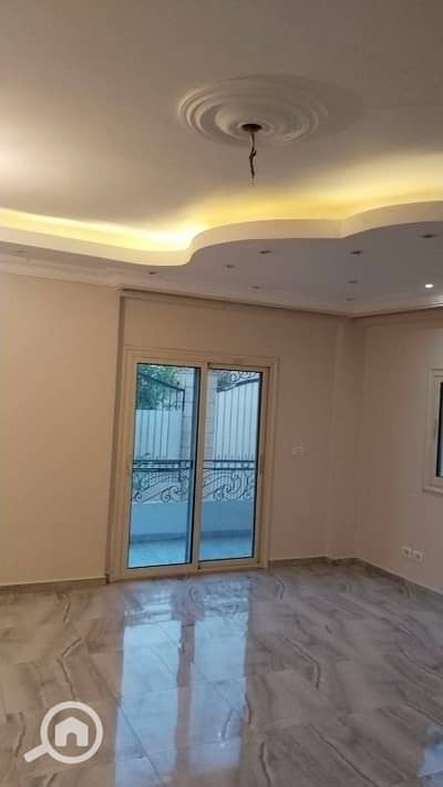 3 Bedroom Apartment for Rent in New Cairo, Cairo - شقة الايجار بالتجمع الاول المجاورة 9 فيلات 3غرف و 2حمام