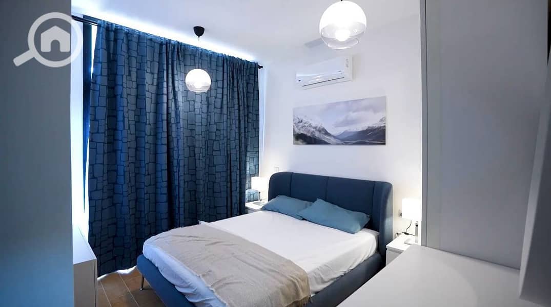 15 e0c23097-fc49-46ef-8491-bed1bc066c15. jpg