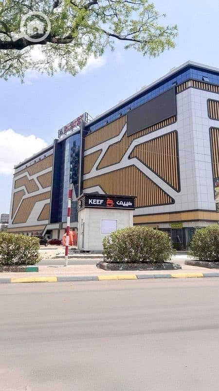 للإيجار بالمنصورة 400 متر بتوريل علي الرئيسي منطقة البنوك والشركات