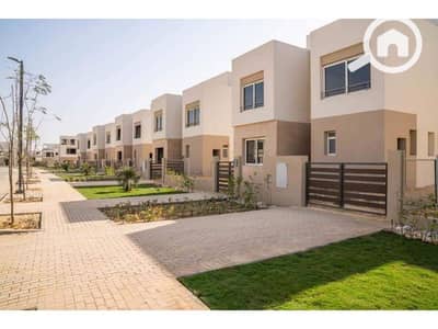 5 Bedroom Villa for Sale in 6th of October, Giza - The Crown 1. jpg