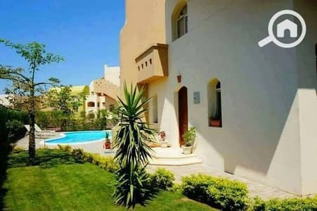 2 Bedroom Chalet for Sale in Makadi Bay, Red Sea - شاليه للبيع 118م استلام فوري ارصي بحديقه في مكادي هايتس Makadi Heights