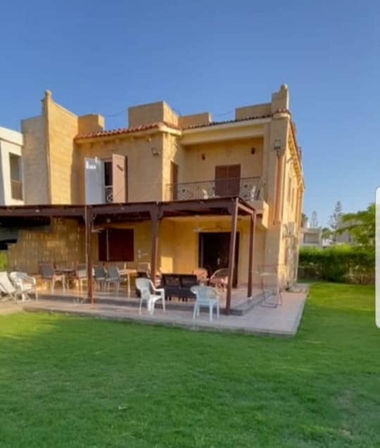 فيلا كاملة للايجار الساحل الشمالى مارينا view مميز و private pool
