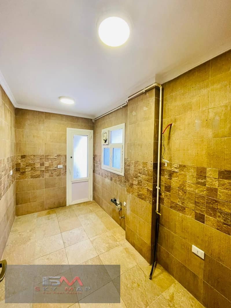 9 3e88e2e6-5a4b-498a-84c4-816a583a9aed. jpg