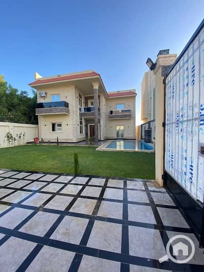 4 Bedroom Villa for Sale in King Mariout, Alexandria - فيلا بكمبوند بكنيج مريوط