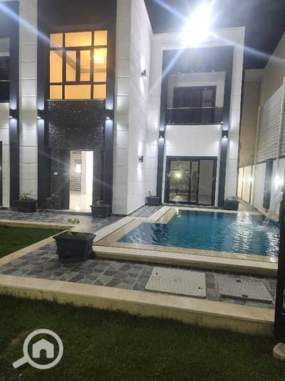 4 Bedroom Villa for Sale in King Mariout, Alexandria - فيلا دخل ميني كمبوند مسجلة بكنيج مرويط