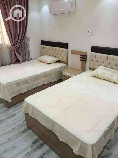 3 Bedroom Room for Rent in Hadayek al-Kobba, Cairo - سرير للايجار في غرفه مشتركه في شقه مشتركه مفروشه