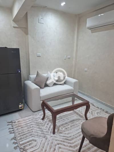 Studio for Rent in 6th of October, Giza - من المالك مباشرة، استوديو فاخر للايجار بالحي الثاني ب ٦ اكتوبر