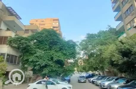 شقة 3 غرف نوم للبيع في مدينة نصر، القاهرة - بالمربع الذهبي مسجلة شهر عقارى شقة220م بين عباس العقاد ومكرم عبيد