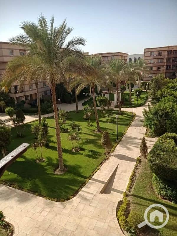 للبيع فى الرحاب شقة 168م بالمرحلة الرابعة موقع مميز بالمطبخ والتكييفات