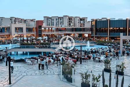 مطعم و كافيه  للبيع في القاهرة الجديدة، القاهرة - كافية ومطعم للبيع في مدينة الرحاب (الأيست كورت) السوق الشرقي