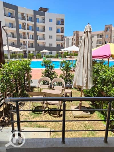 2 Bedroom Chalet for Rent in North Coast, Matruh - شاليه غرفتين ارضى بجنينه للايجار في مارسيليا بيتش 4 مكيف بالكامل