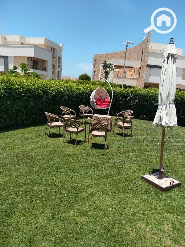 فيلا 5 غرف للايجار في مارسيليا بيتش 4 ع البسين مباشرة مكيفه بالكامل