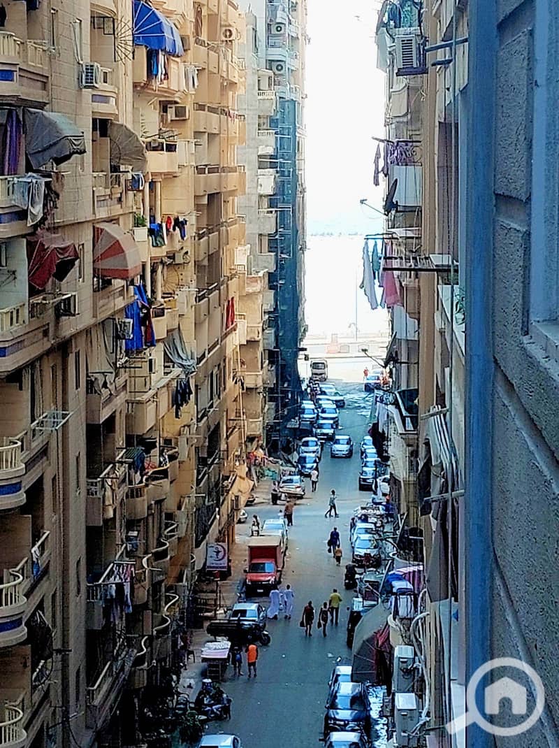 3 غرف ورسيبشن جانبى من العيسوى ميامى