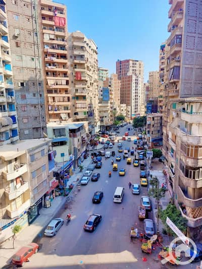 3 Bedroom Flat for Sale in Sidi Beshr, Alexandria - للبيع شقه بشارع جمال عبد الناصر الرئيسى بالقرب من محمد نجيب مساحه ١١٠