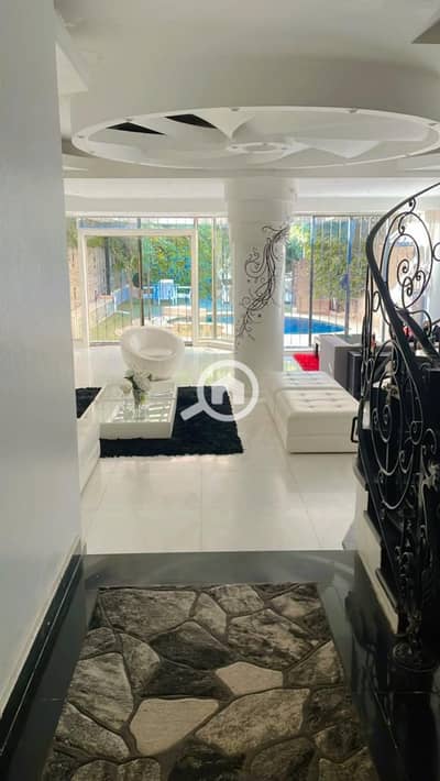 6 Bedroom Townhouse for Sale in 6th of October, Giza - WhatsApp Image 2025-07-21 at 00.41. 17_3b0f7f19. jpg