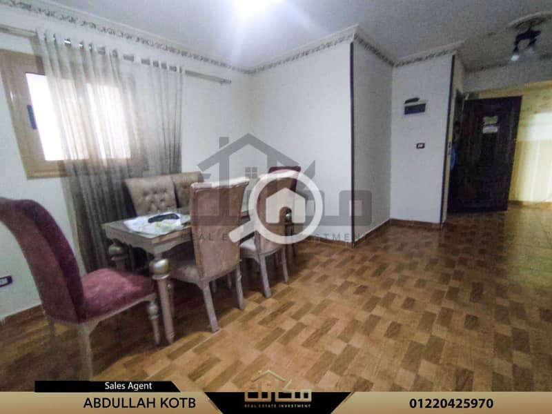 4 cdfcfca7-d206-46b4-aae6-5b4e0c402293. jpg