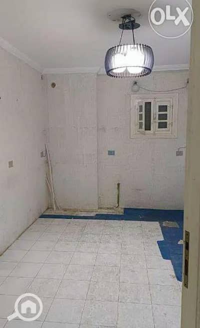 Office for Rent in Smoha, Alexandria - c0089e00-8890-44d1-aaf8-d4bb4ea62b0c. jpg