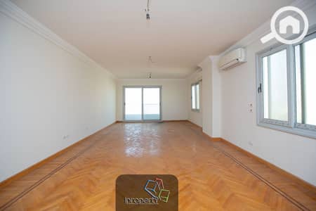 شقة 3 غرف نوم للايجار في ستانلي، الإسكندرية - 1. jpg
