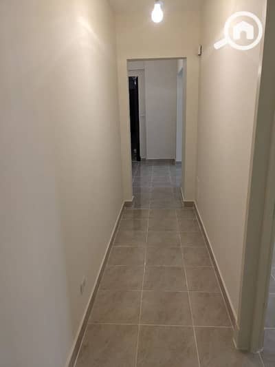 3 Bedroom Flat for Sale in New Cairo, Cairo - للبيع في الرحاب ١١٣م بحديقه ٣نوم ٣حمام بسعر لقطه موقع متميز جدااا