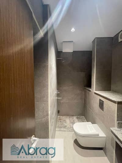 شقة 3 غرف نوم للايجار في الشيخ زايد، الجيزة - IMG-20250817-WA0021. jpg