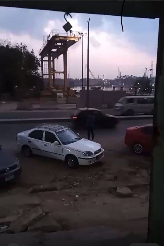 محل للبيع