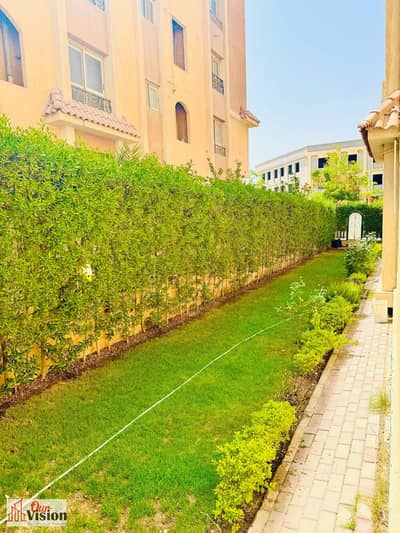فلیٹ 3 غرف نوم للبيع في الشيخ زايد، الجيزة - شقة للبيع في الخمائل متشطبة 170 مباني+195 جنينة + جراج مرحلة دبل فيس