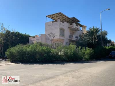 4 Bedroom Villa for Sale in Sheikh Zayed, Giza - فيلا منفصلة للبيع في كومبوند الياسمين بجانب الربوة متشطبة ناصية
