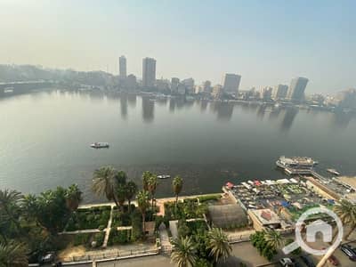 4 Bedroom Flat for Sale in Al Manial, Cairo - شقة للبيع علي النيل مباشر في المنيل شارع عبد العزيز ال سعود