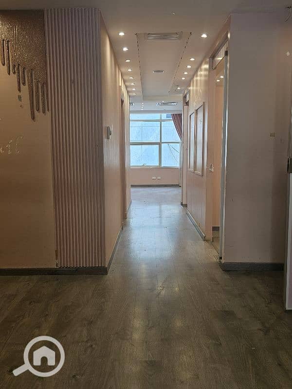 مكتب إدارى للبيع بمول plaza34 الشيخ زايد