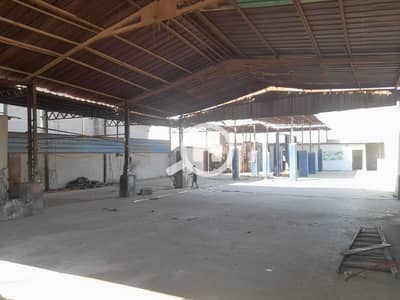 Warehouse for Rent in 6th of October, Giza - مخزن ومصنع نحو 800 م موقع متميز ناصيه محوريين ش البنوك الصناعيه اكتوبر