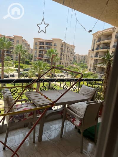 3 Bedroom Flat for Sale in New Cairo, Cairo - شقه 162 متر فيو الميدان والبنوك