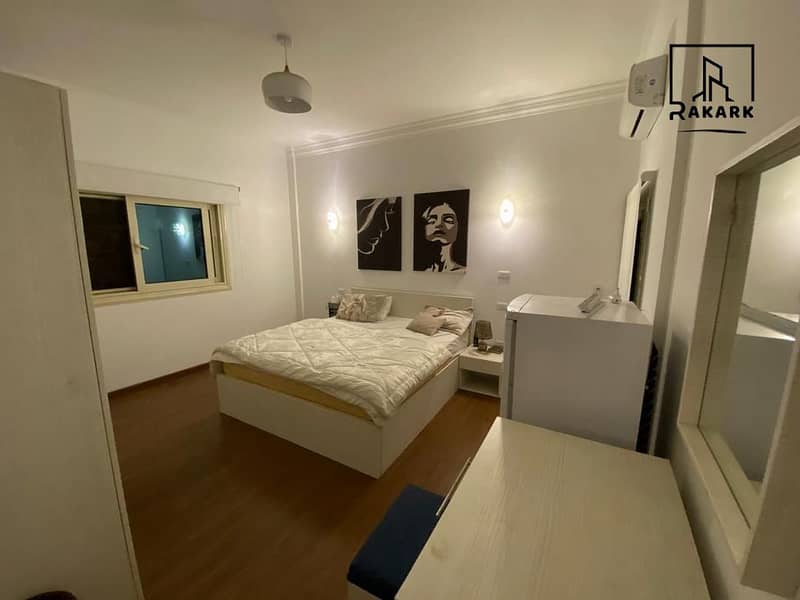 11 H10 (Copy). jpg