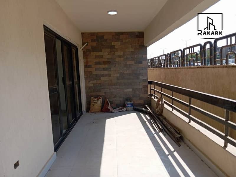 4 N2 (Copy). jpg