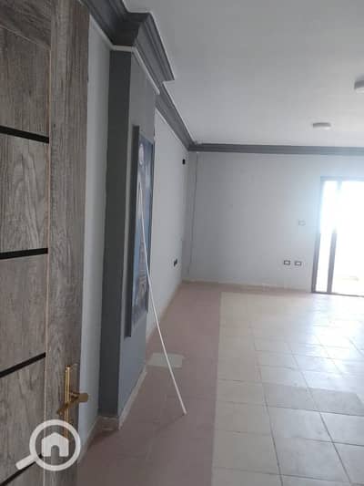 3 Bedroom Apartment for Sale in 10th of Ramadan, Sharqia - شقه بالاردنية متاجرة مكتب ب ١٠٠٠٠ ج موقع متميز دور ثالث للبيع