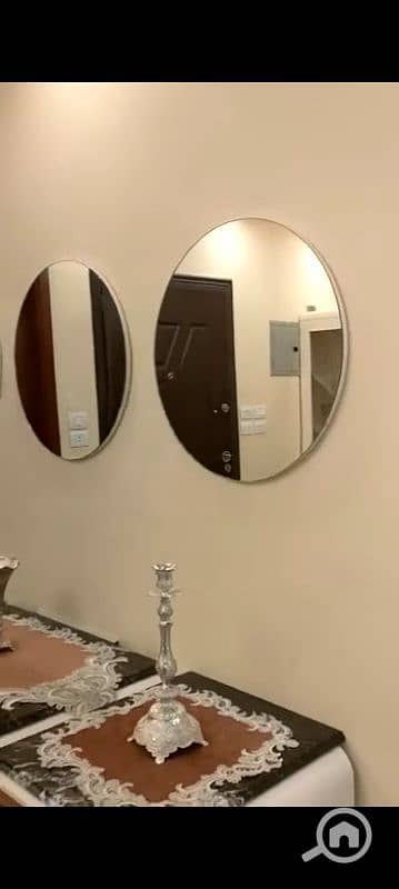 شقه الترا سوبر لوكس موقع متميز جدا العشرينات قريبه من نادي الرواد