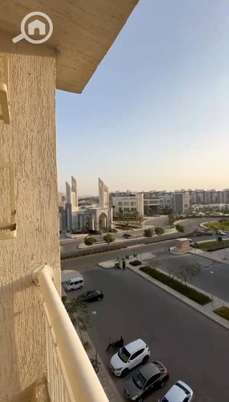 شقه ٧٨م للبيع بمدينتي في b12 استلام فوري اجمالي عقد قديم مميز