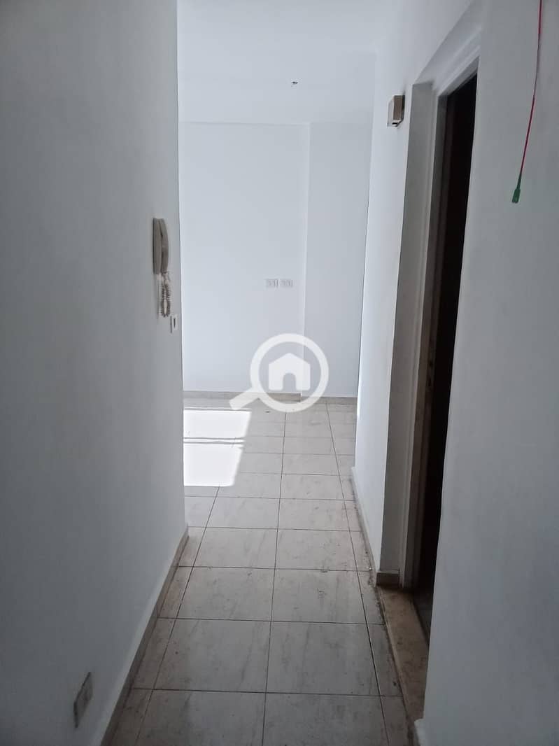 9 aff484b9-c8b1-48dd-a9a2-6aa92d76dbad. jpg