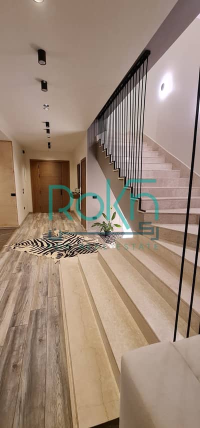 4 Bedroom Townhouse for Sale in 6th of October, Giza - 7f3ecb6e-552a-49de-b242-a433836184ef. jpg
