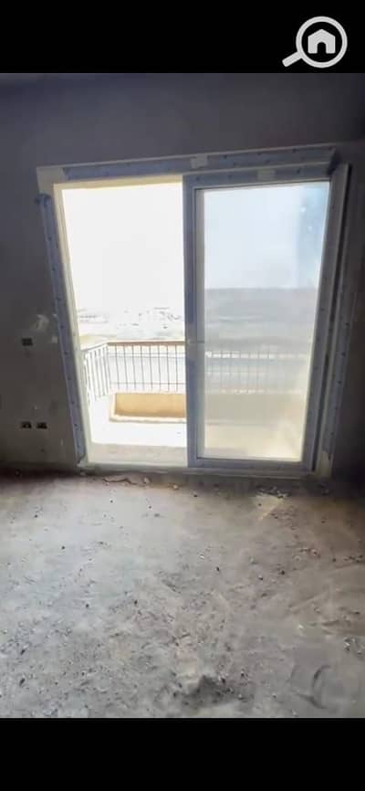 2 Bedroom Apartment for Sale in Katameya, Cairo - “Prime resale apartment for sale in Stone Residence, Fifth Settlement – Immediate delivery. ”