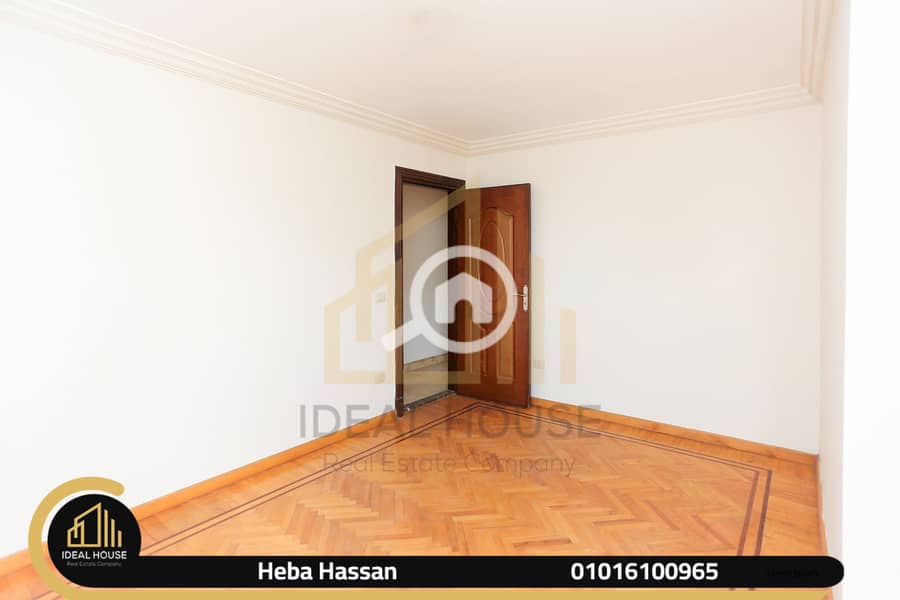 16 3G0A0254. png