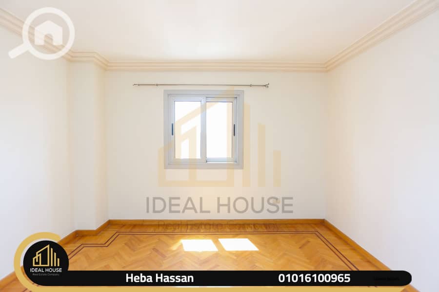 18 3G0A0256. png